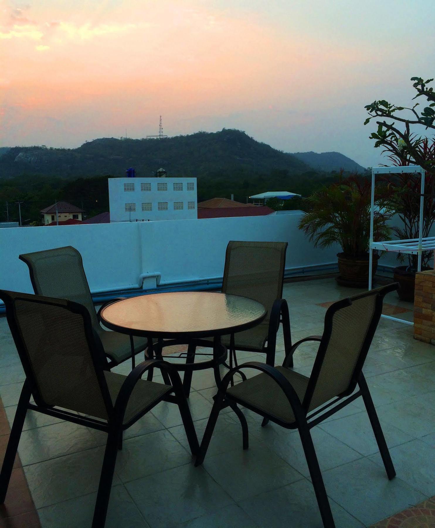 Baan Paan Hua Hin Hotel Exterior photo